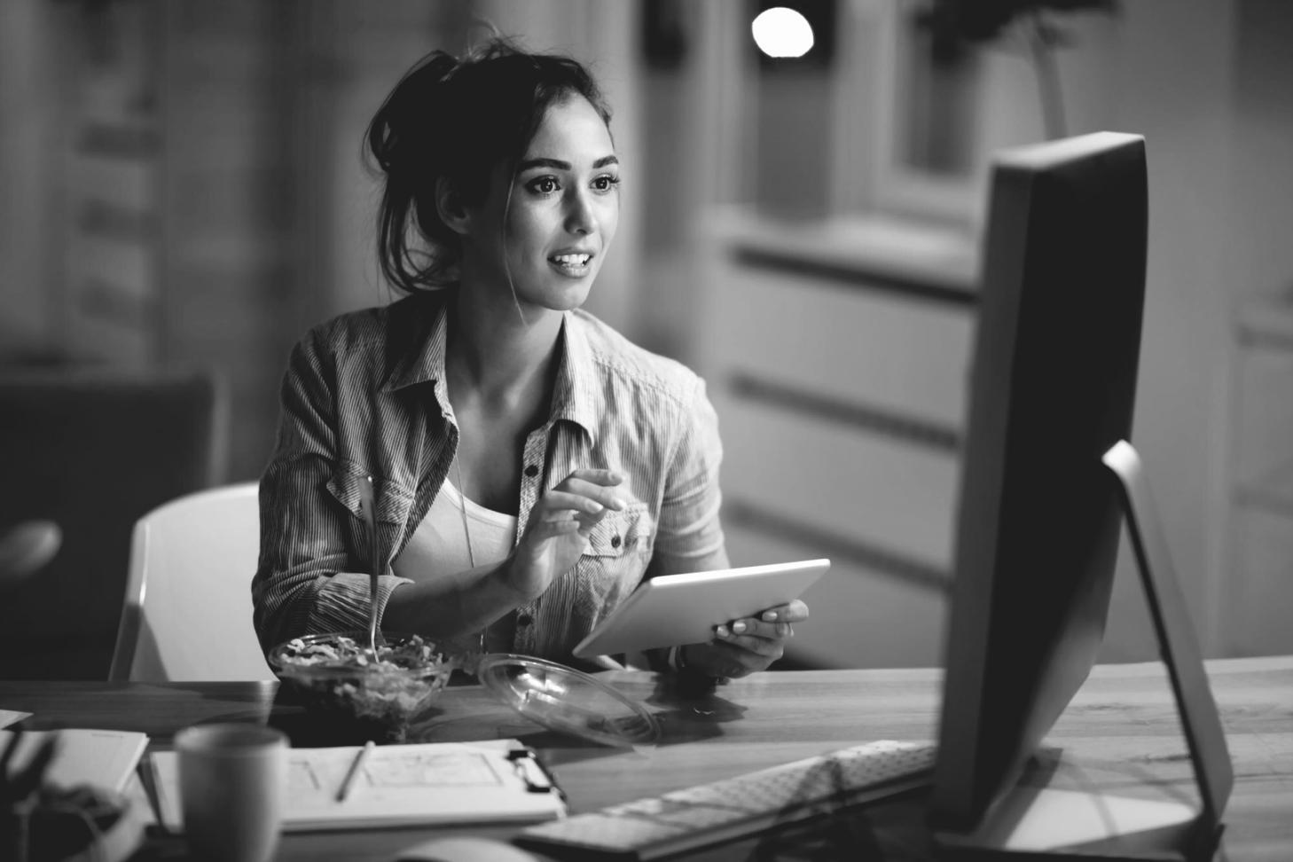 Workshop-Teilnehmer bei der Entwicklung einer SEO-Content-Strategie